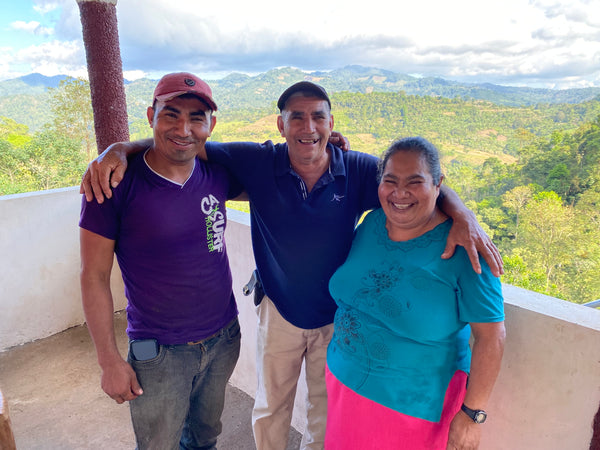 Familie Palacios auf ihrer Farm Santa Adela in Jinotega